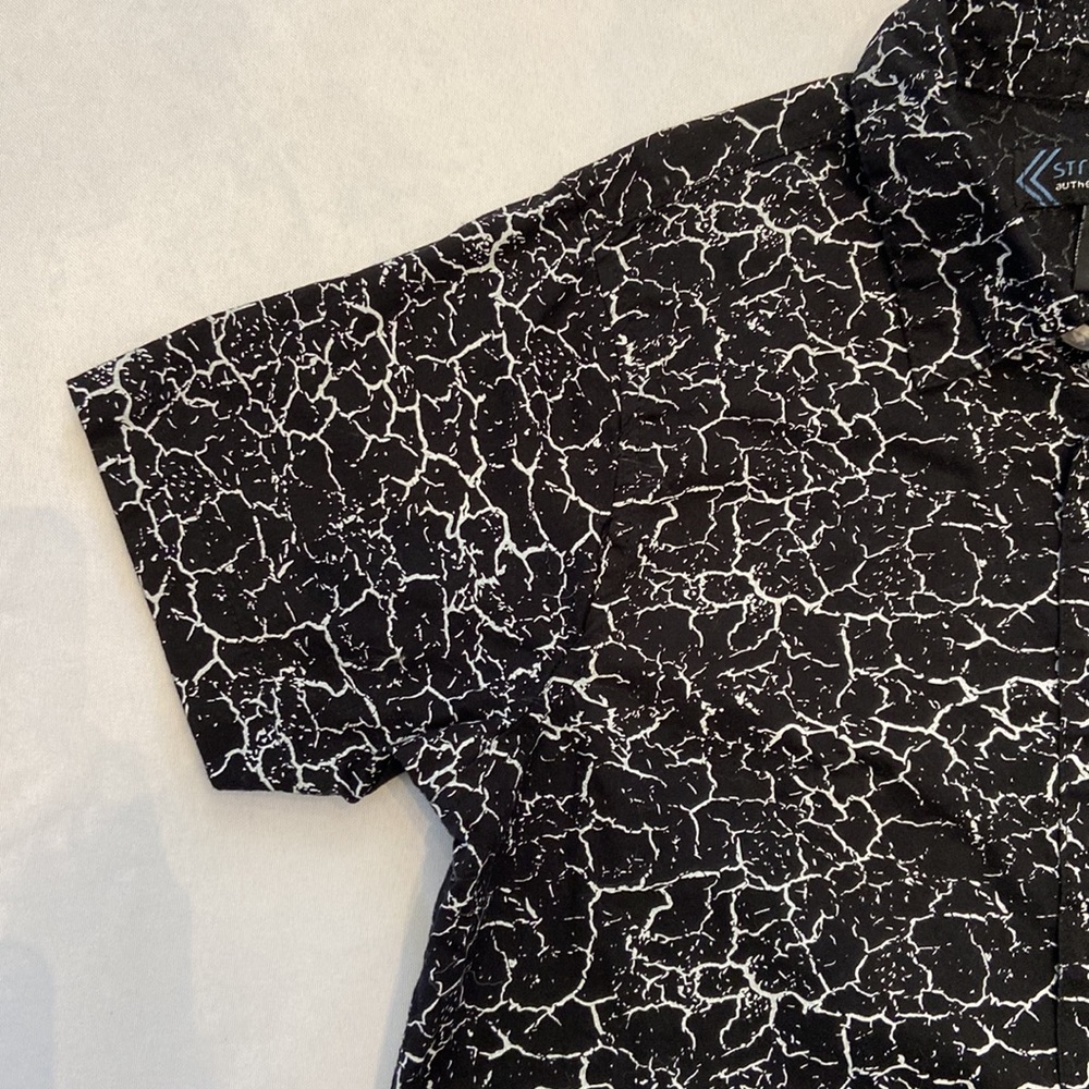 Boy button up - Picture 5 of 6